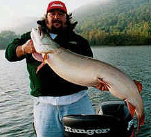 Cave Run Lake Kentucky Muskie Fishing World Record - Tony Grant