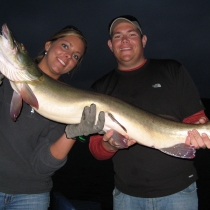 mike-jill-a-big-kentucky-muskie